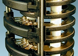 Токосъемные колонки с защитным кожухом и без